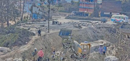 अरनिको राजमार्गको सूर्यविनायक–धुलिखेल सडकखण्ड दुई वर्षमा तेत्तिस प्रतिशत मात्र काम