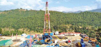 दैलेखमा पेट्रोलियम अन्वेषण : सकियो ‘ड्रिलिङ’ को काम