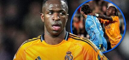 भिनिसियसमाथि दुई खेलको प्रतिबन्ध