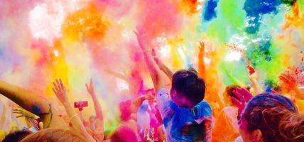 हाेली उल्लास र उत्सवकाे पर्व, कसरी पारिवारिक र सँस्कृतिमय बनाउने ?