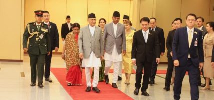 प्रधानमन्त्री ओली थाइल्यान्ड पुगे, उपप्रधानमन्त्रीले स्वागत गरे