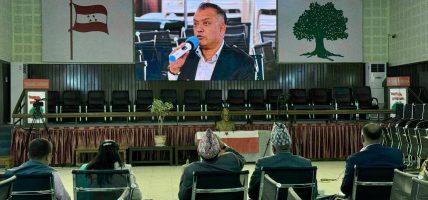 बालशिक्षामा स्वीकृत पाठ्यक्रममात्रै पढाउन आग्रह