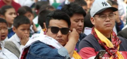 ‘भ्वाइस अफ नेपाल’को फाईनालिस्ट रोशनलाई खोटाङमा भव्य स्वागत