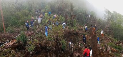 ताप्लेजुङस्थित प्रसिद्ध तीर्थस्थल पाथीभरा क्षेत्रमा पाँच हजार बिरुवा रोपियो