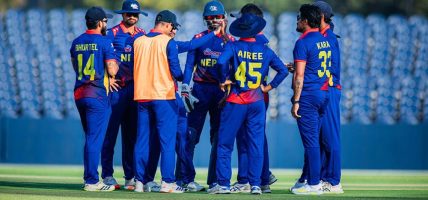 स्कटल्यान्डले दिएको ३२४ रनको लक्ष्य पछ्याउँदै नेपाल