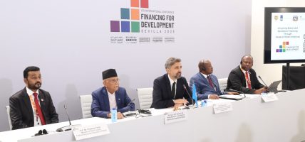 प्रत्येक नागरिकलाई स्वच्छ खानेपानी र सरसफाइमा पहुँच हुनुपर्छ : प्रधानमन्त्री ओली