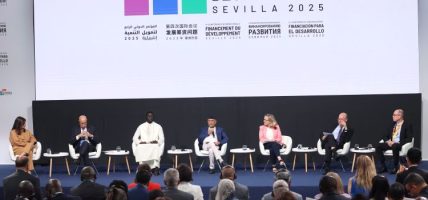 विकास साझेदारहरुलाई औपचारिक माध्यमबाट आउन आग्रह