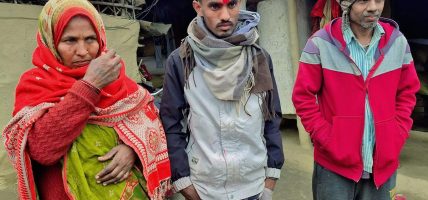 मजदुरी गर्दै पढेर साफीले एमबिबिएस नाम निकालेपछि…