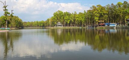 पर्यटकको रोजाइमा रास ताल