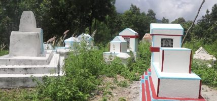 लिम्बू समुदायका समाधिस्थल संकटमा