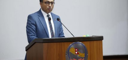 राष्ट्रिय सभामा आर्थिक सर्वेक्षण पेस : अर्थतन्त्रको आकार ६६ खर्ब पुग्ने राष्ट्रिय सभामा आर्थिक सर्वेक्षण पेस : अर्थतन्त्रको आकार ६६ खर्ब पुग्ने