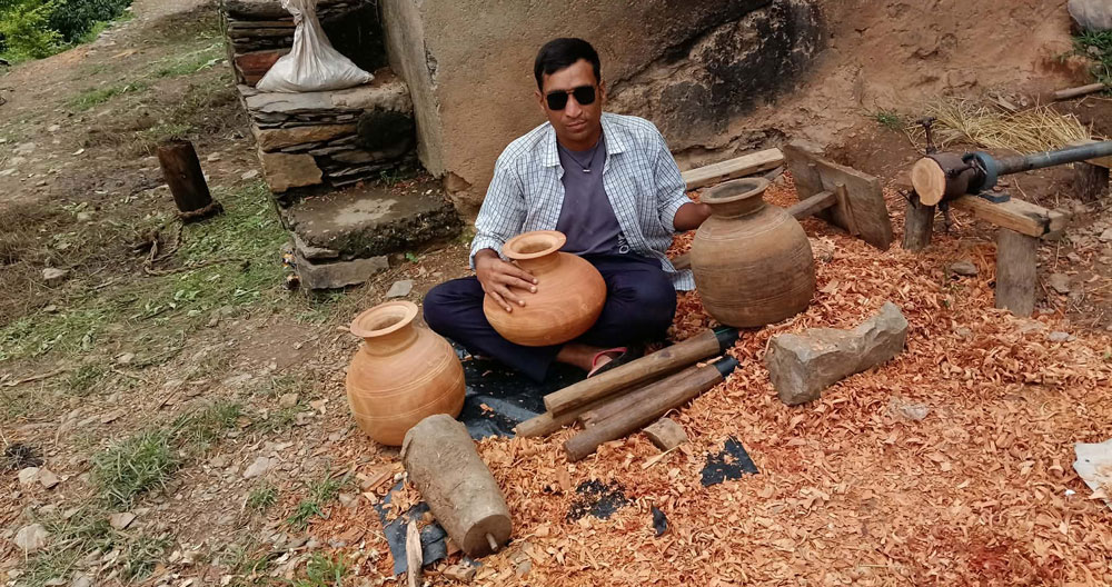 गिठीको पारो जोगाउँदै धर्मराम
